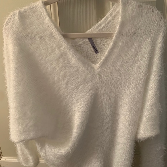 Clothes - Picture 2 of 4